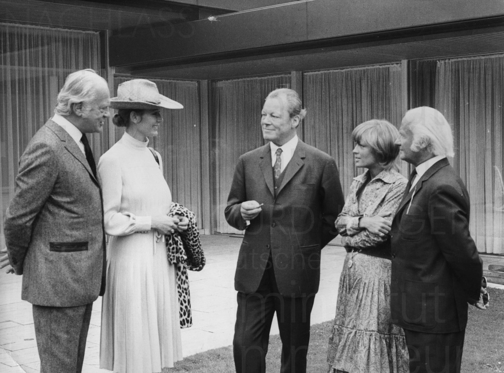 Curd Jürgens und Willy Brandt, 1971